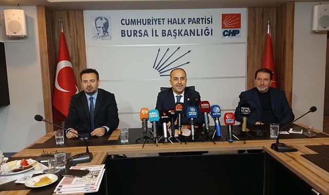 CHP Bursa İl Başkanı Turgut Özkan basın mensuplarıyla biraraya geldi.