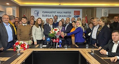CHP Bursa’da Turgut Özkan il başkanlığını devraldı