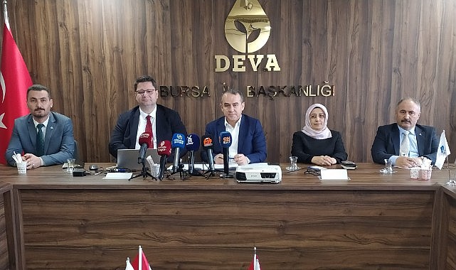 DEVA Partisi Bursa İl Başkanlığı’nda basın toplantısı düzenlendi