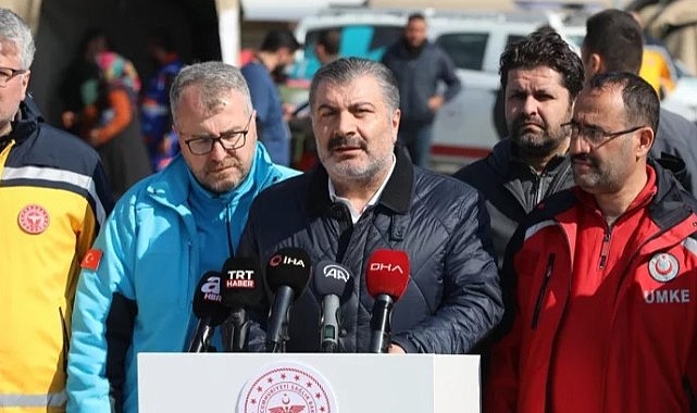 Sağlık Bakanı Fahrettin Koca: Deprem bölgesinde bulaşıcı hastalık riskleri kontrol altında