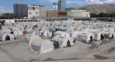 Deprem bölgelerinde çadırlar yavaş yavaş boşalıyor