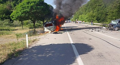 Sinop’ta ki kazada 2 doktor 4 kişi hayatını kaybetti